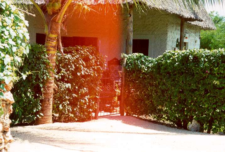 Parkplatz vor Villa Pierre